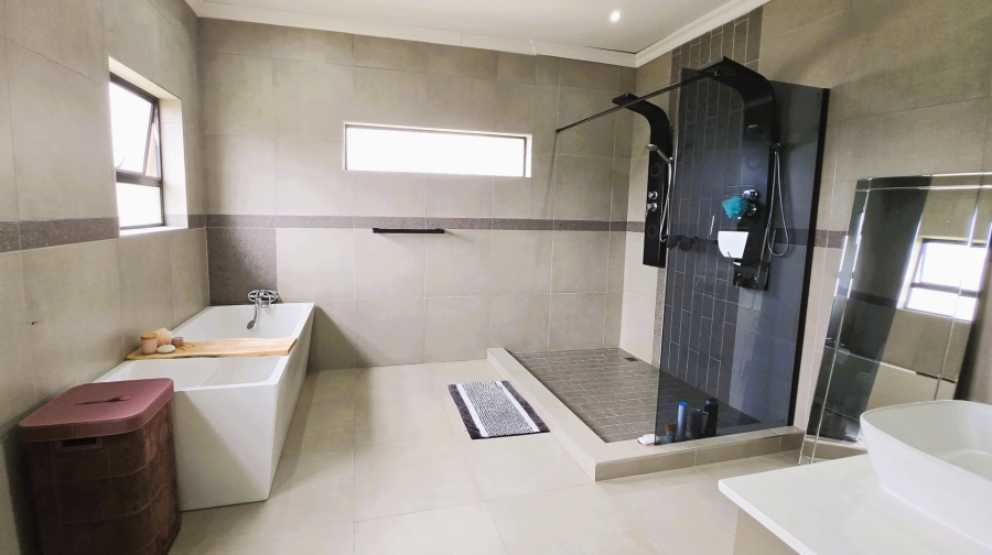 4 Bedroom Property for Sale in La Camargue Private Country Estate North West